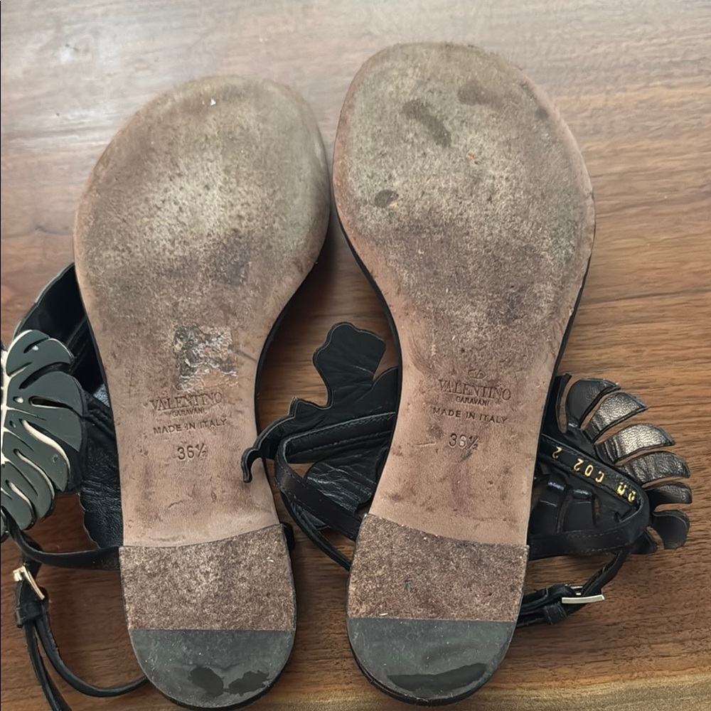 Valentino Garavani Black and Red Sandals with a bird, flower and leaf design EUC - Picture 9 of 13